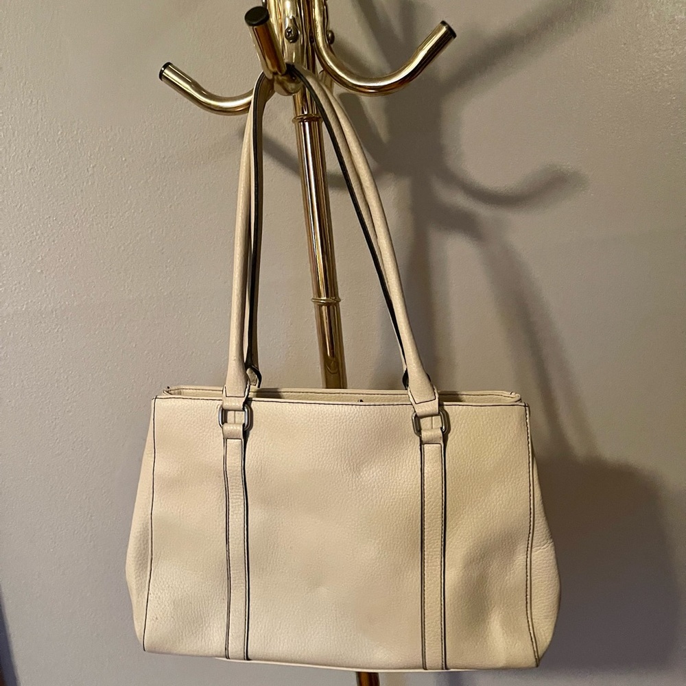 Wilsons Leather Shoulder Bag
